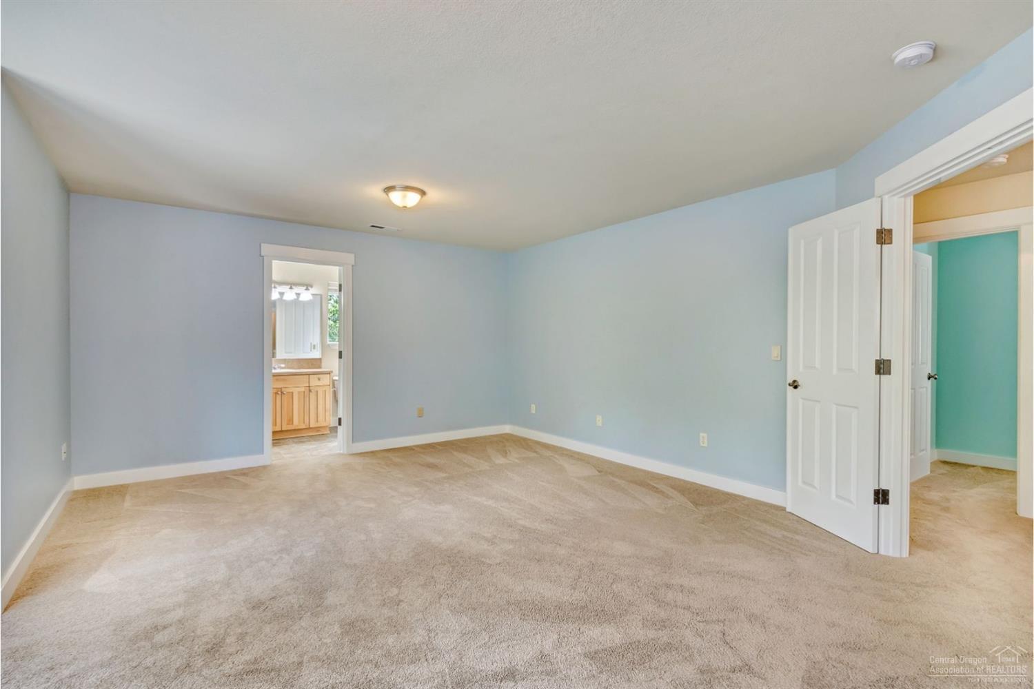 Skyliner Summit - Residential