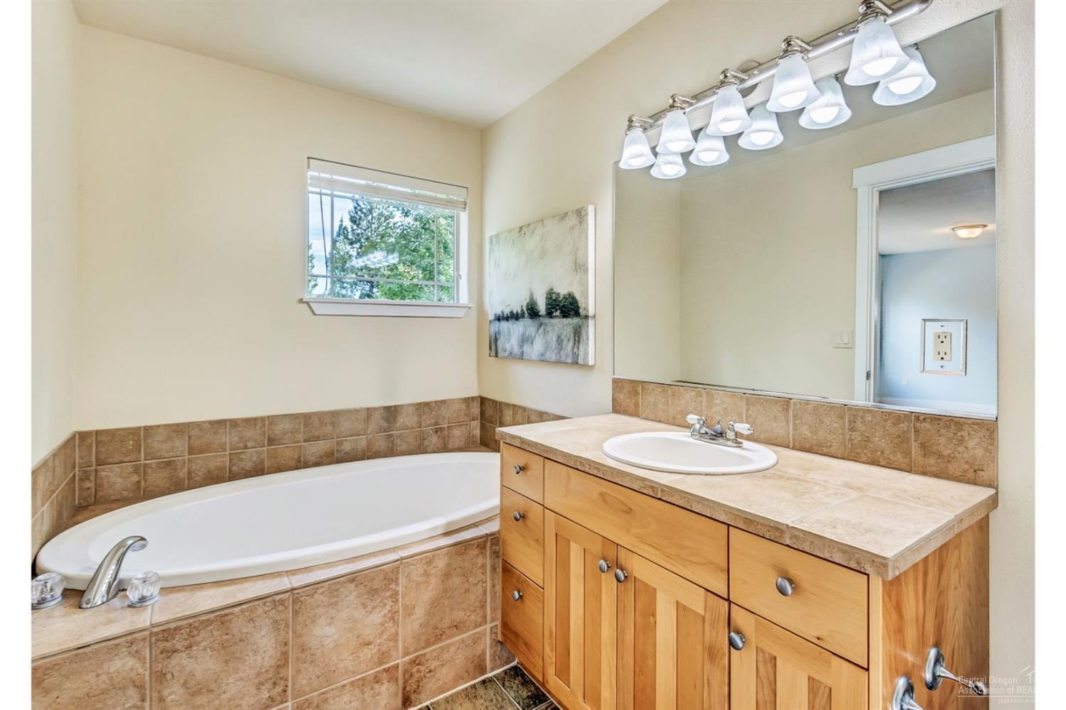 Skyliner Summit - Residential