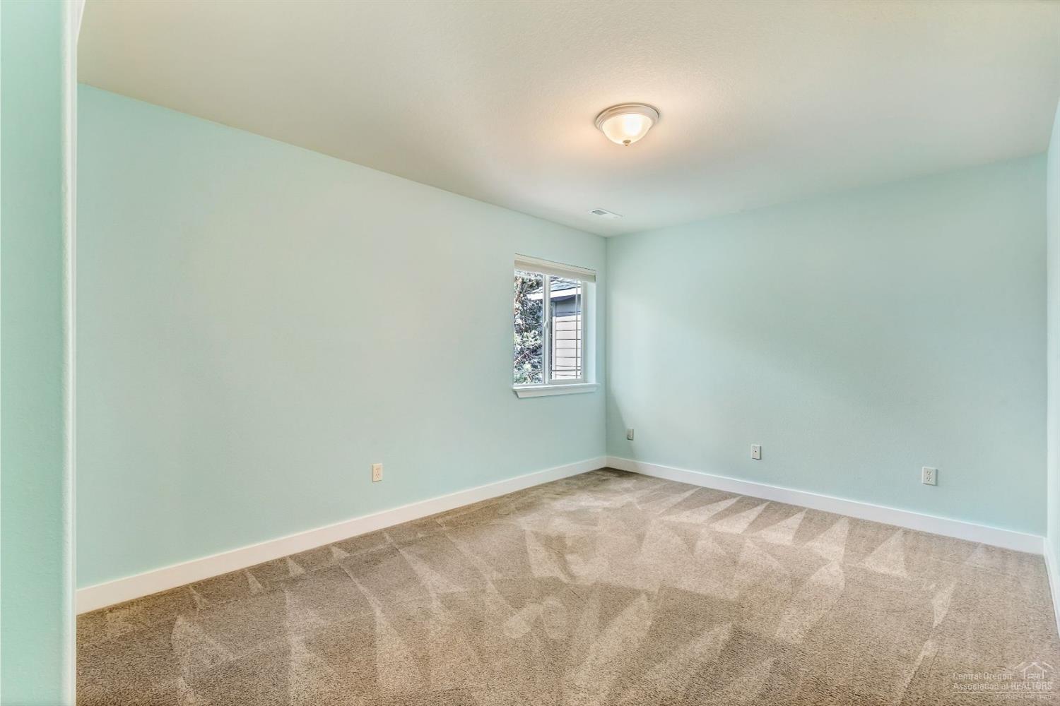 Skyliner Summit - Residential