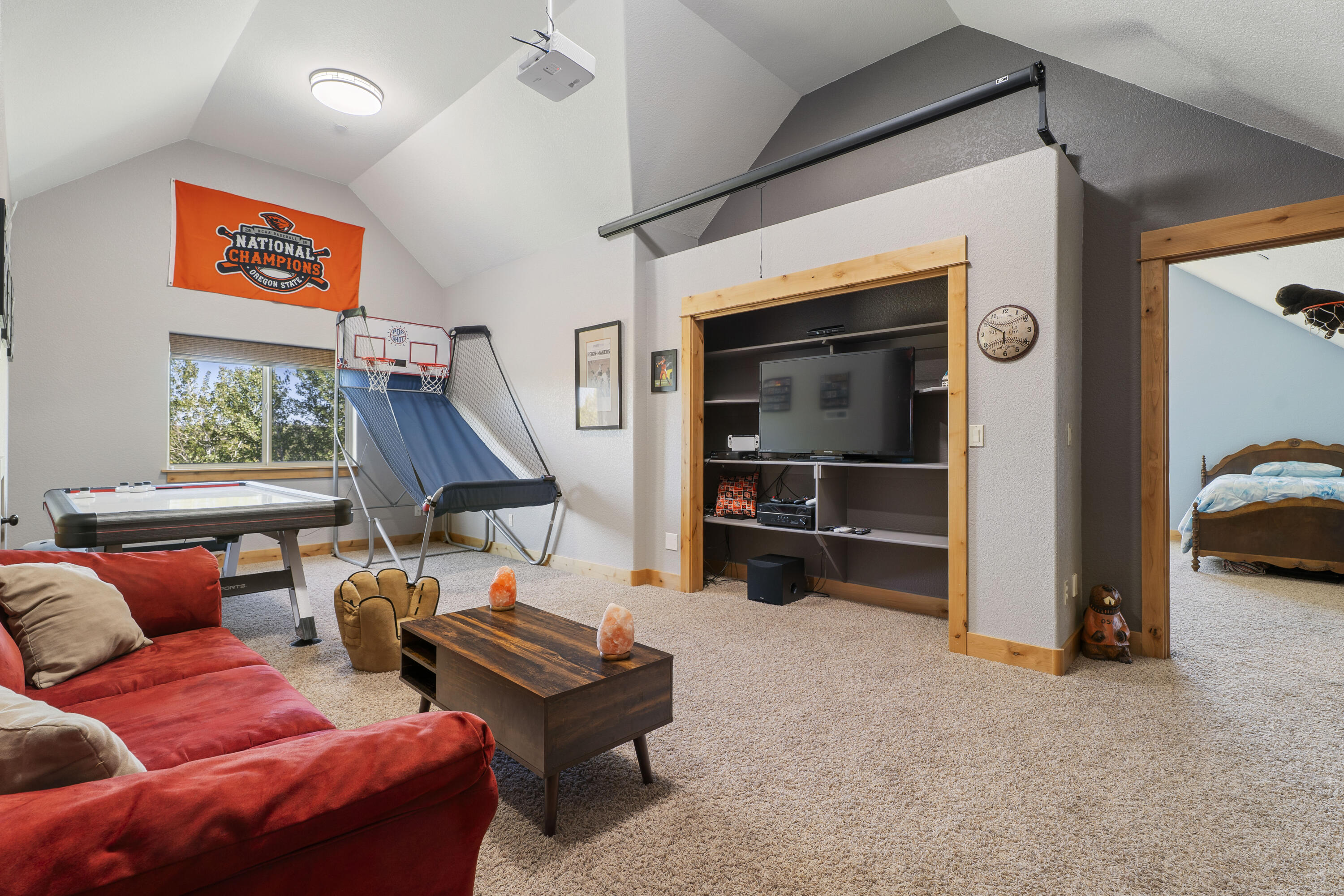 Mountain Ridge Est. - Residential