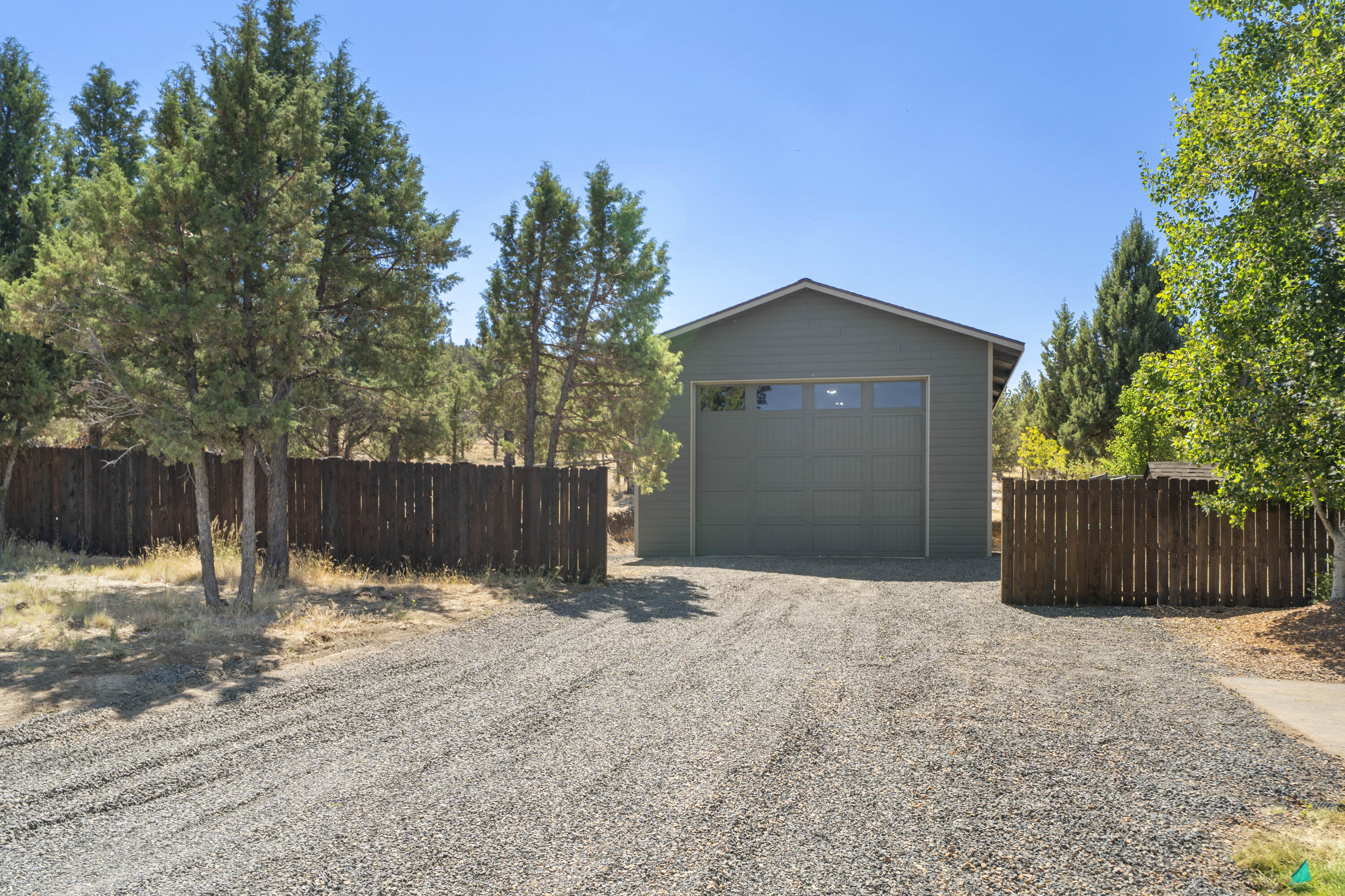 Mountain Ridge Est. - Residential