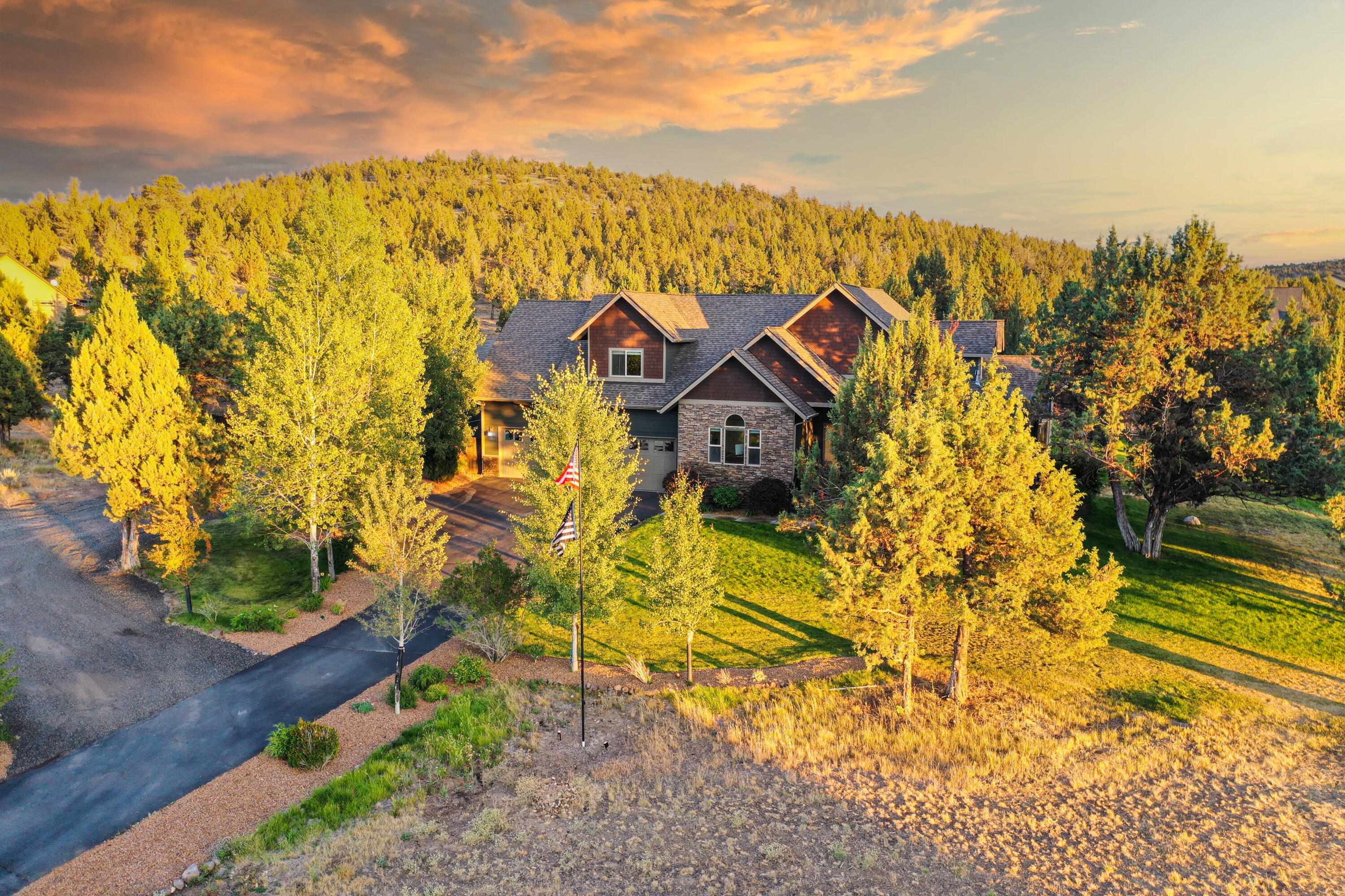 Mountain Ridge Est. - Residential