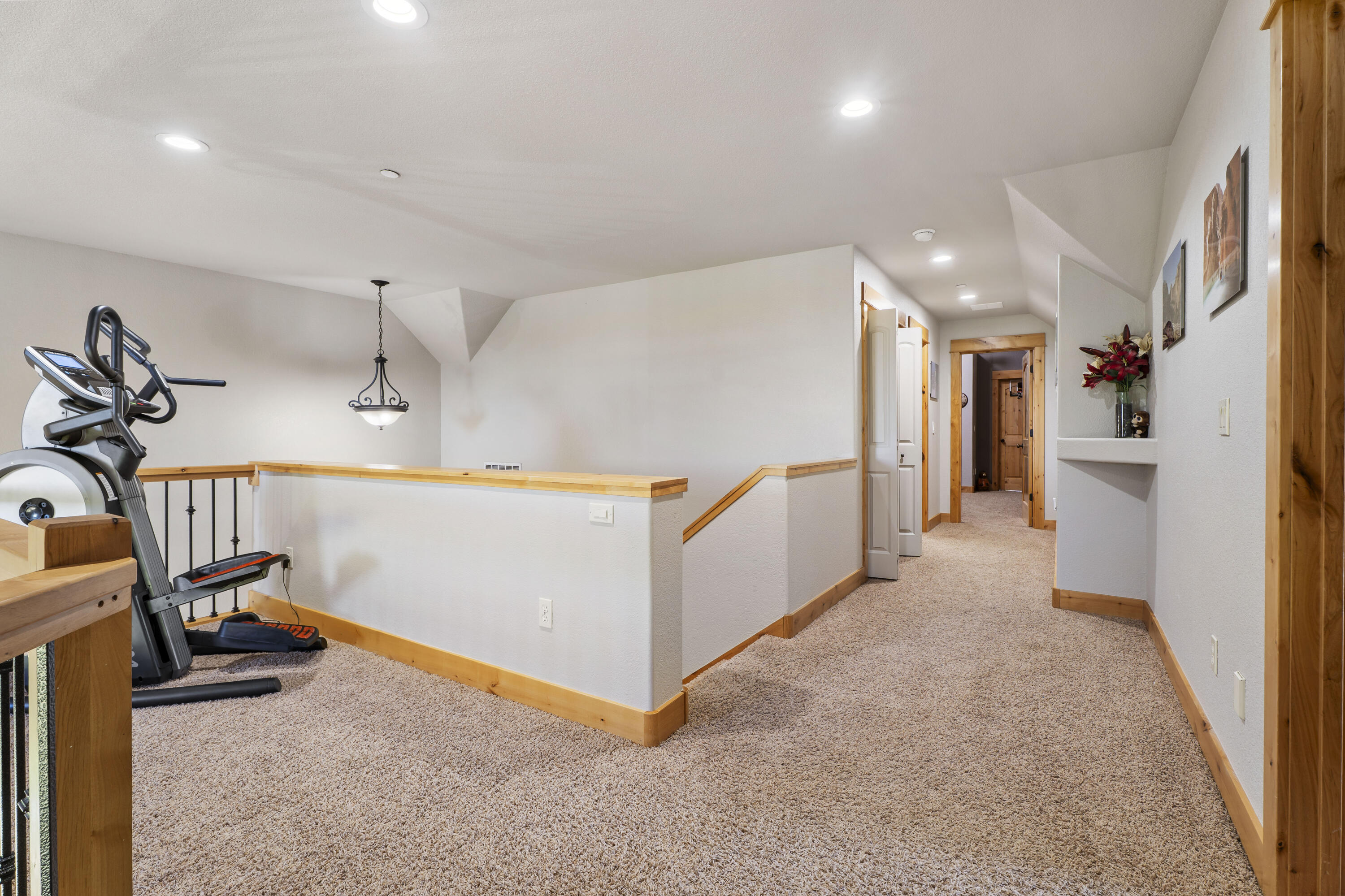 Mountain Ridge Est. - Residential