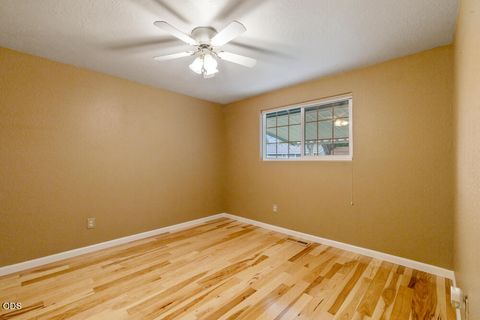Tiny photo for 5292 Gatewood Drive, Klamath Falls, OR 97603 (MLS # 220223078)