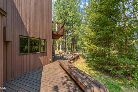 Tiny photo for 70535 Salal, Sisters, OR 97759 (MLS # 220227047)
