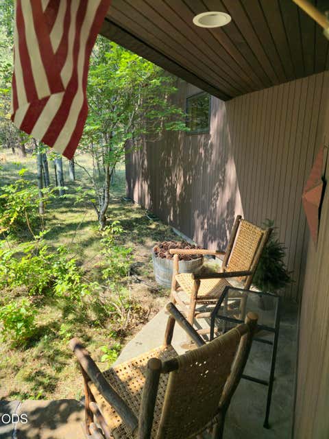 Tiny photo for 70535 Salal, Sisters, OR 97759 (MLS # 220227047)