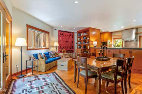 Tiny photo for 70535 Salal, Sisters, OR 97759 (MLS # 220227047)