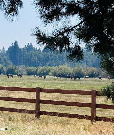 Tiny photo for 70535 Salal, Sisters, OR 97759 (MLS # 220227047)