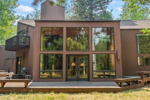 Tiny photo for 70535 Salal, Sisters, OR 97759 (MLS # 220227047)