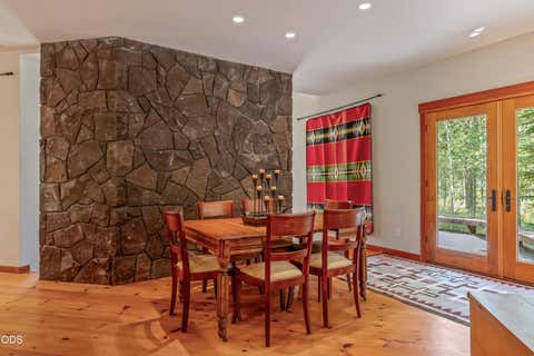 Tiny photo for 70535 Salal, Sisters, OR 97759 (MLS # 220227047)