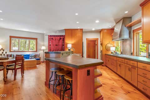 Tiny photo for 70535 Salal, Sisters, OR 97759 (MLS # 220227047)