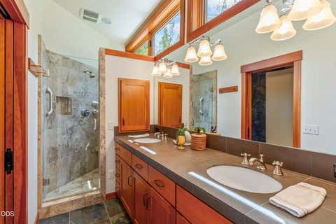 Tiny photo for 70535 Salal, Sisters, OR 97759 (MLS # 220227047)