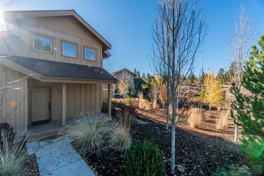 Move-in ready! Hassle free home ownership, HOA takes care of landscaping and irrigation. Nestled among the trees and adjacent to the Cascade Highlands Trail system, low maintenance living allows you to enjoy everything that Bend's west side has to offer. This home offers master on the main, wood wrapped windows, beautiful wood doors, built-ins, fresh interior paint, high ceilings, natural light, real wood trim.