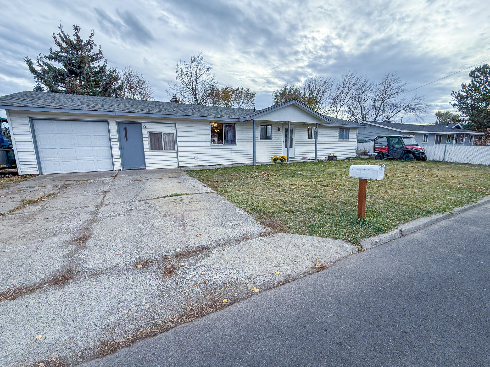 Alexander Hodges - Residential