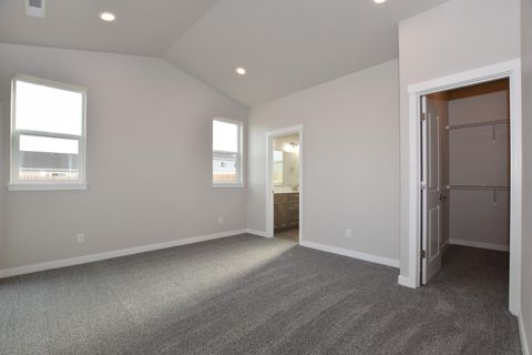 Tiny photo for 2364 SW 25th Street, Redmond, OR 97756 (MLS # 220215466)