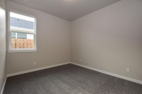 Tiny photo for 2364 SW 25th Street, Redmond, OR 97756 (MLS # 220215466)