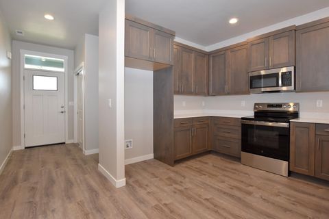 Tiny photo for 2364 SW 25th Street, Redmond, OR 97756 (MLS # 220215466)