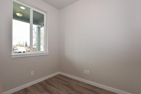 Tiny photo for 2364 SW 25th Street, Redmond, OR 97756 (MLS # 220215466)