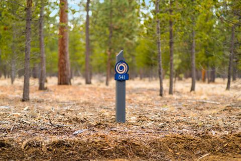 Elk Run Drive 541 Bend OR 97707