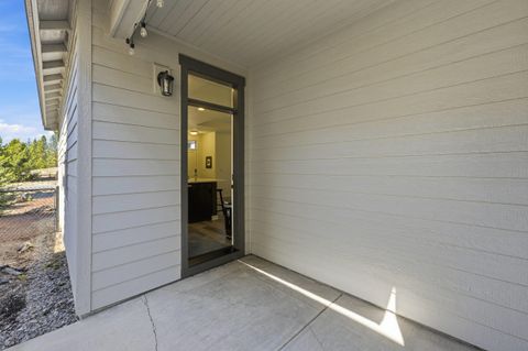 Tiny photo for 51945 Lumberman Lane, La Pine, OR 97739 (MLS # 220218275)