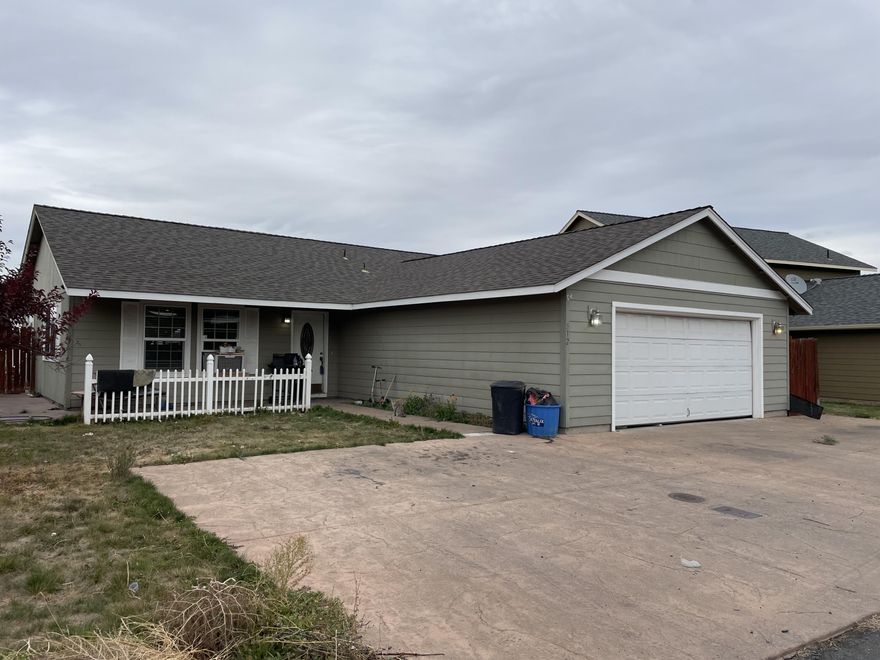 This home is a PRE-FORECLOSURE listing. The home is being sold AS-IS. The price reflects the condition, status, and urgency.
