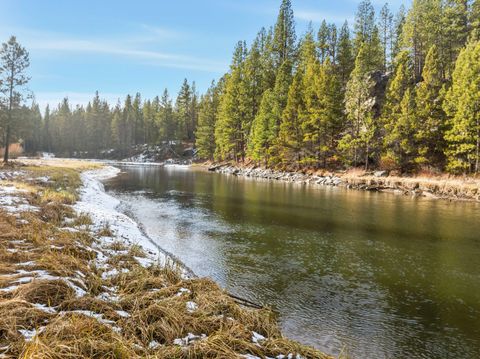 Photo of 17672 Bittern Lane #8, Sunriver, OR 97707 (MLS # 220213702)