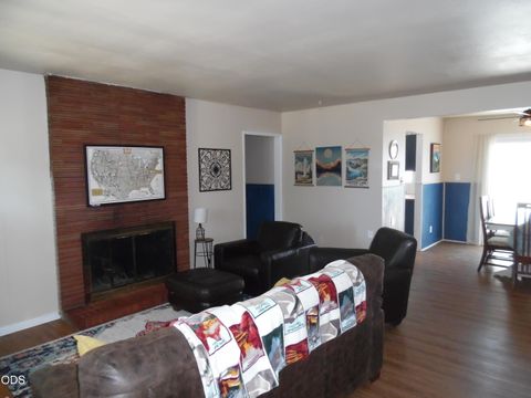 Tiny photo for 2609 Reclamation Avenue, Klamath Falls, OR 97603 (MLS # 220223143)