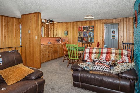 Tiny photo for 2609 Reclamation Avenue, Klamath Falls, OR 97603 (MLS # 220223143)