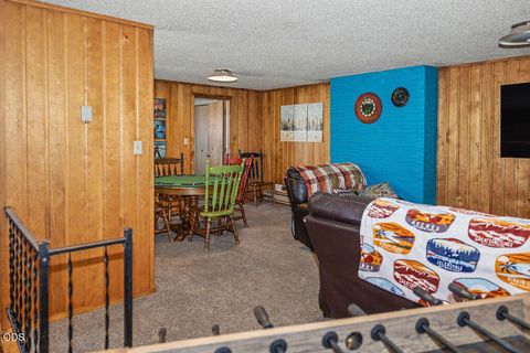 Tiny photo for 2609 Reclamation Avenue, Klamath Falls, OR 97603 (MLS # 220223143)
