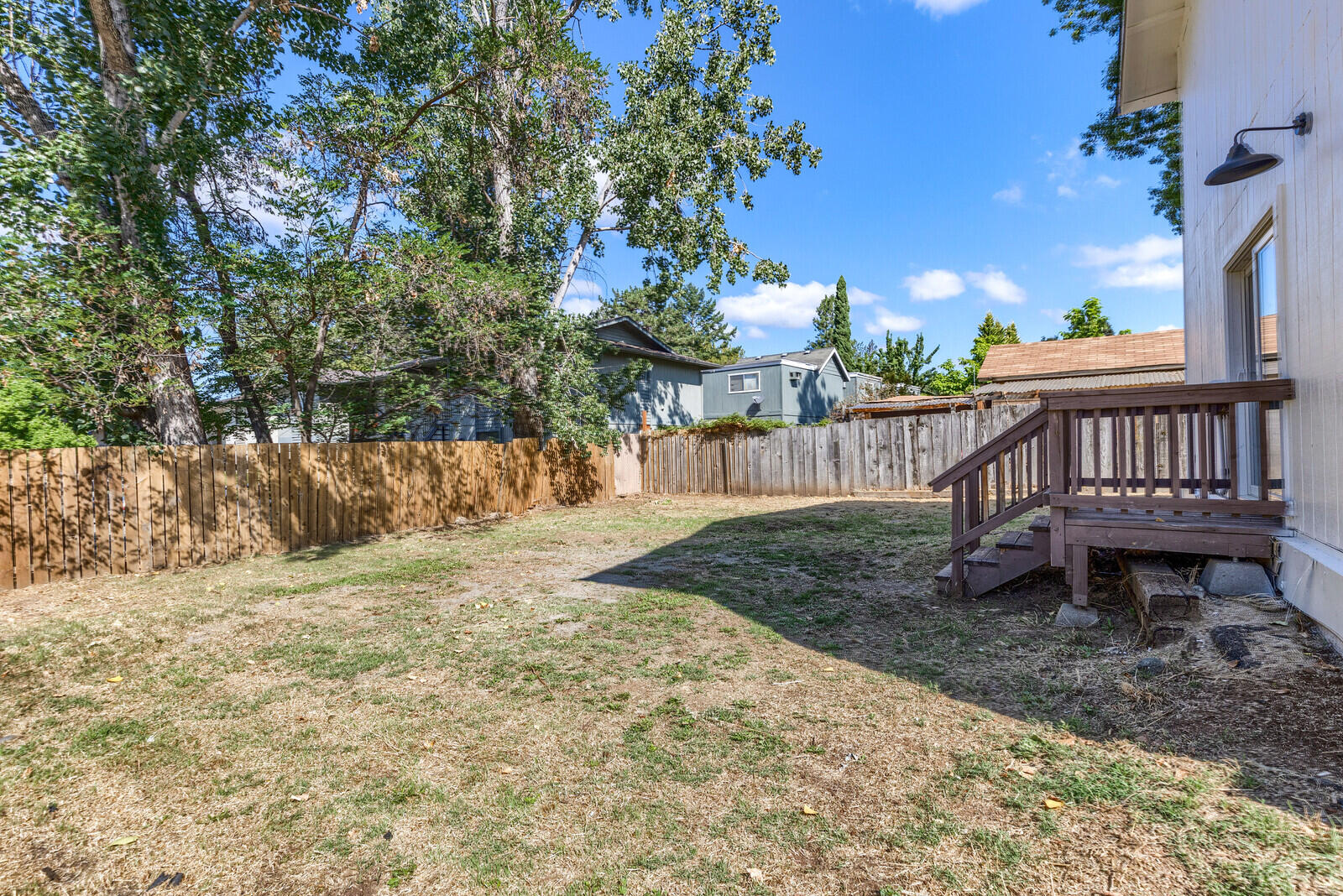 Ella's - Residential