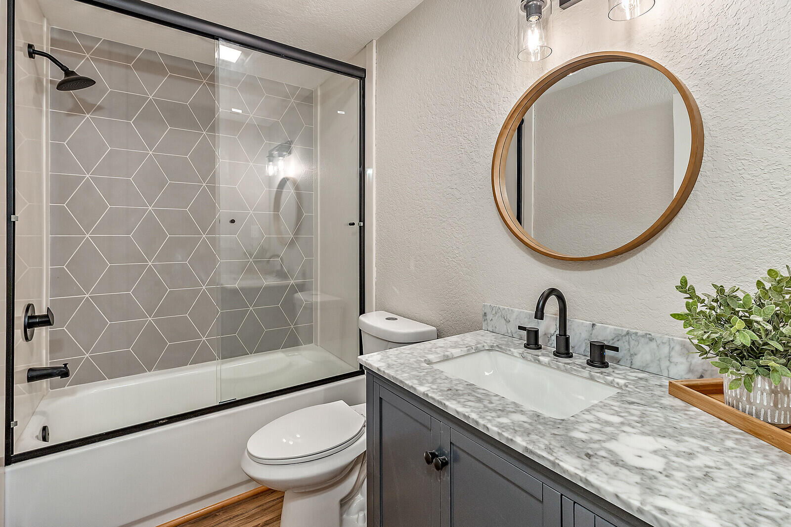 Ella's - Residential