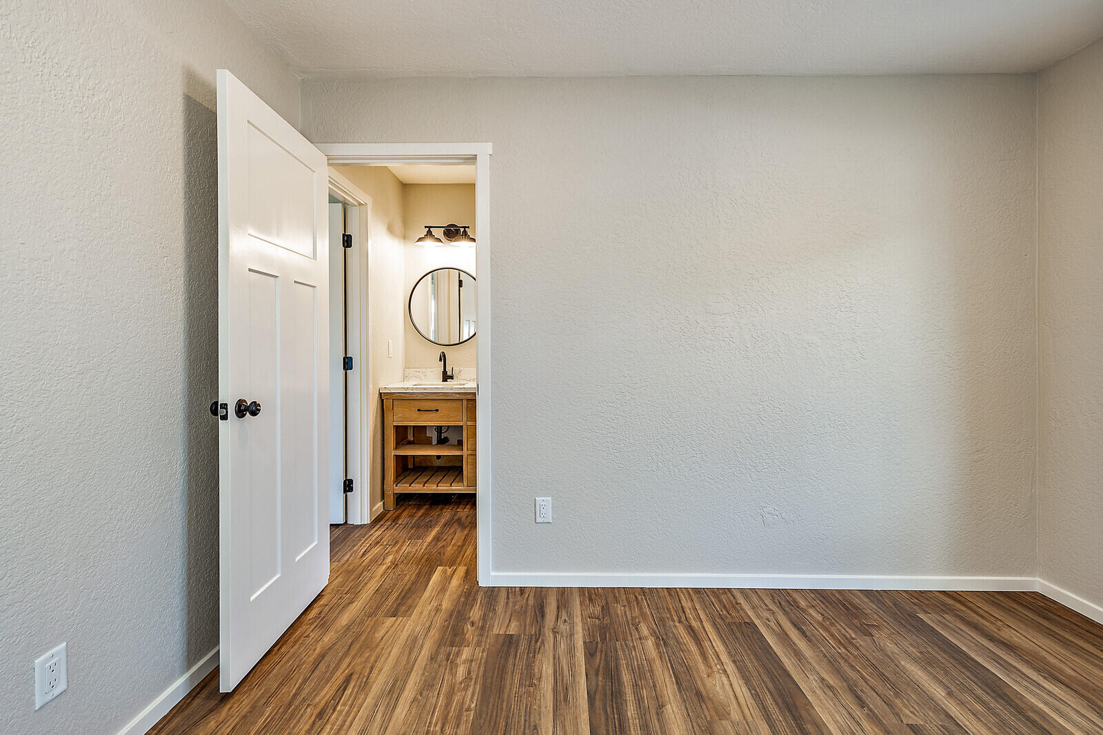 Ella's - Residential