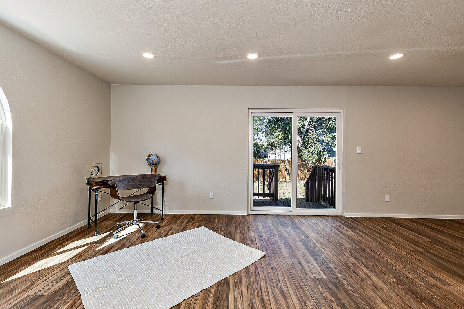 Ella's - Residential