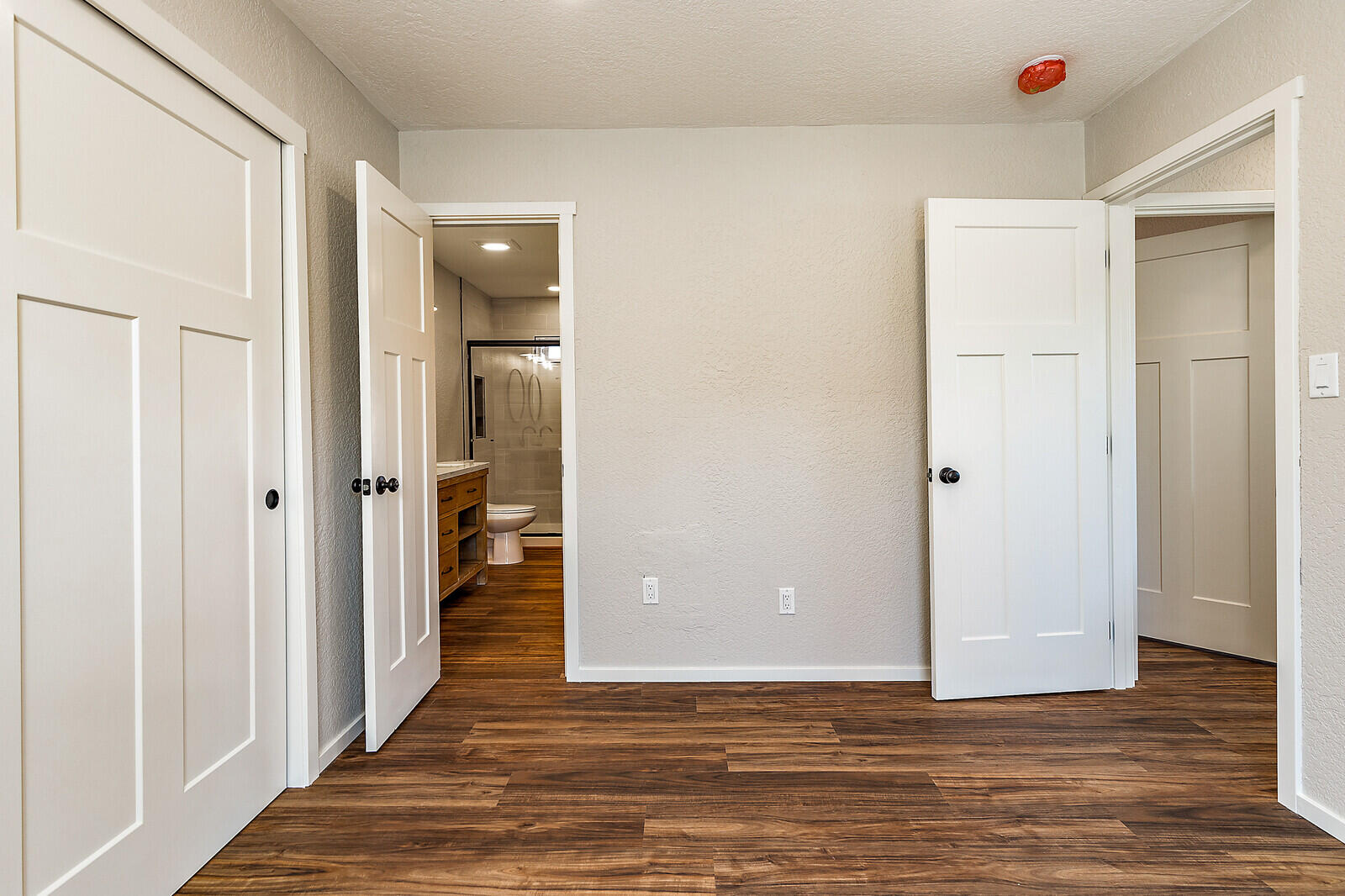 Ella's - Residential