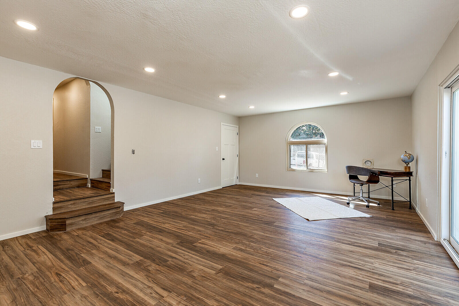 Ella's - Residential