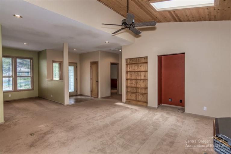 Fairway Crest Village - Residential