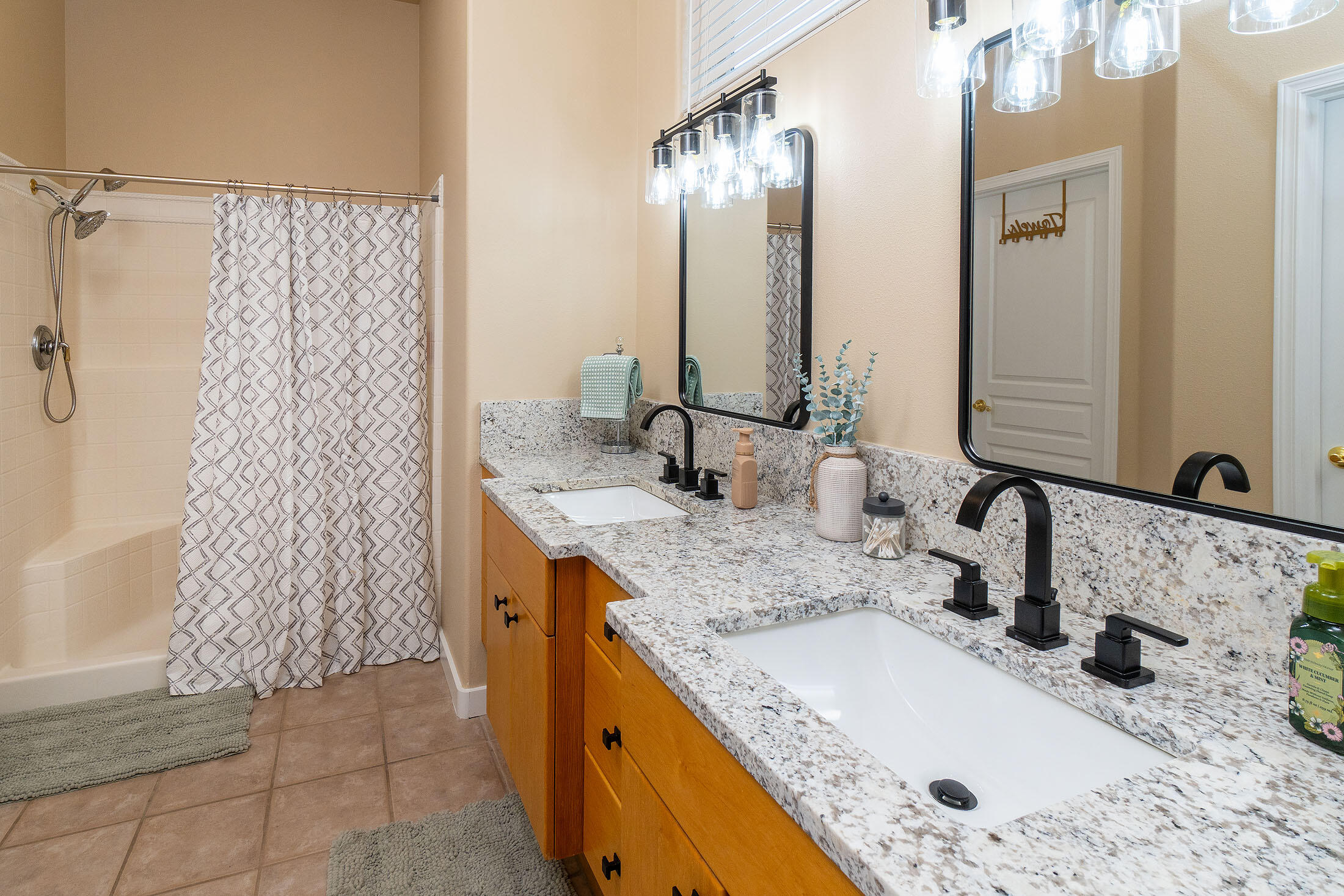 Eagle Crest - Residential