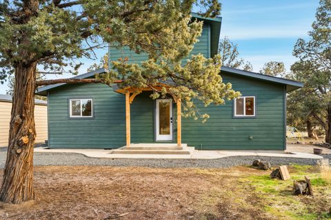 Tiny photo for 15901 SW Frog Court, Terrebonne, OR 97760 (MLS # 220219830)