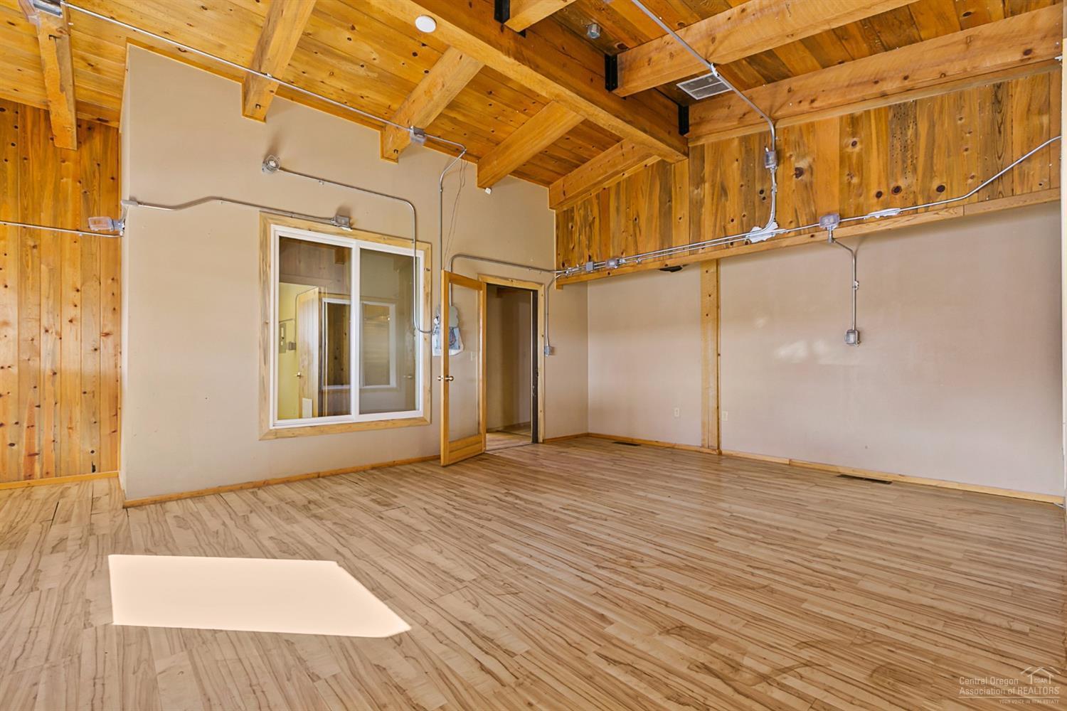 CLAL - Commercial Sale