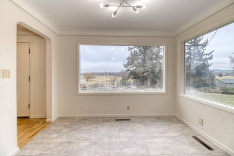 Tiny photo for 954 SW Crestview Road, Prineville, OR 97754 (MLS # 220214225)
