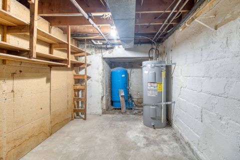 Tiny photo for 954 SW Crestview Road, Prineville, OR 97754 (MLS # 220214225)