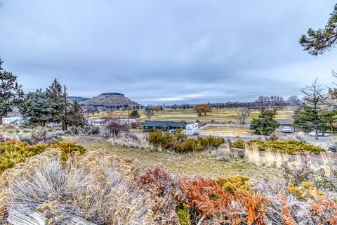 Tiny photo for 954 SW Crestview Road, Prineville, OR 97754 (MLS # 220214225)