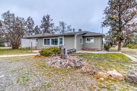 Tiny photo for 954 SW Crestview Road, Prineville, OR 97754 (MLS # 220214225)