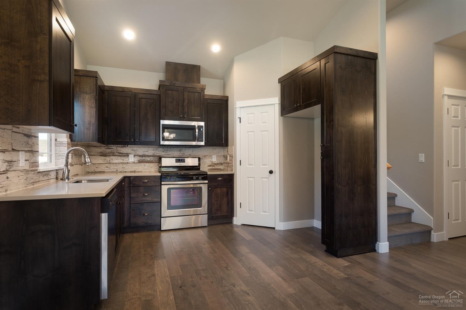 Oakview - Residential