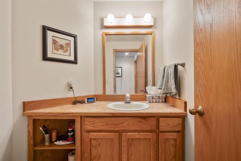 Tiny photo for 17772 W Core Road #19, Sunriver, OR 97707 (MLS # 220217249)