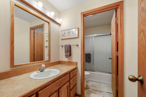 Tiny photo for 17772 W Core Road #19, Sunriver, OR 97707 (MLS # 220217249)