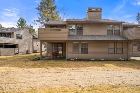 Tiny photo for 17772 W Core Road #19, Sunriver, OR 97707 (MLS # 220217249)