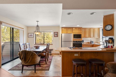Tiny photo for 17772 W Core Road #19, Sunriver, OR 97707 (MLS # 220217249)