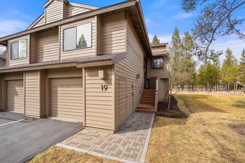 Tiny photo for 17772 W Core Road #19, Sunriver, OR 97707 (MLS # 220217249)