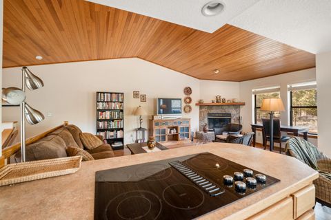 Tiny photo for 17772 W Core Road #19, Sunriver, OR 97707 (MLS # 220217249)